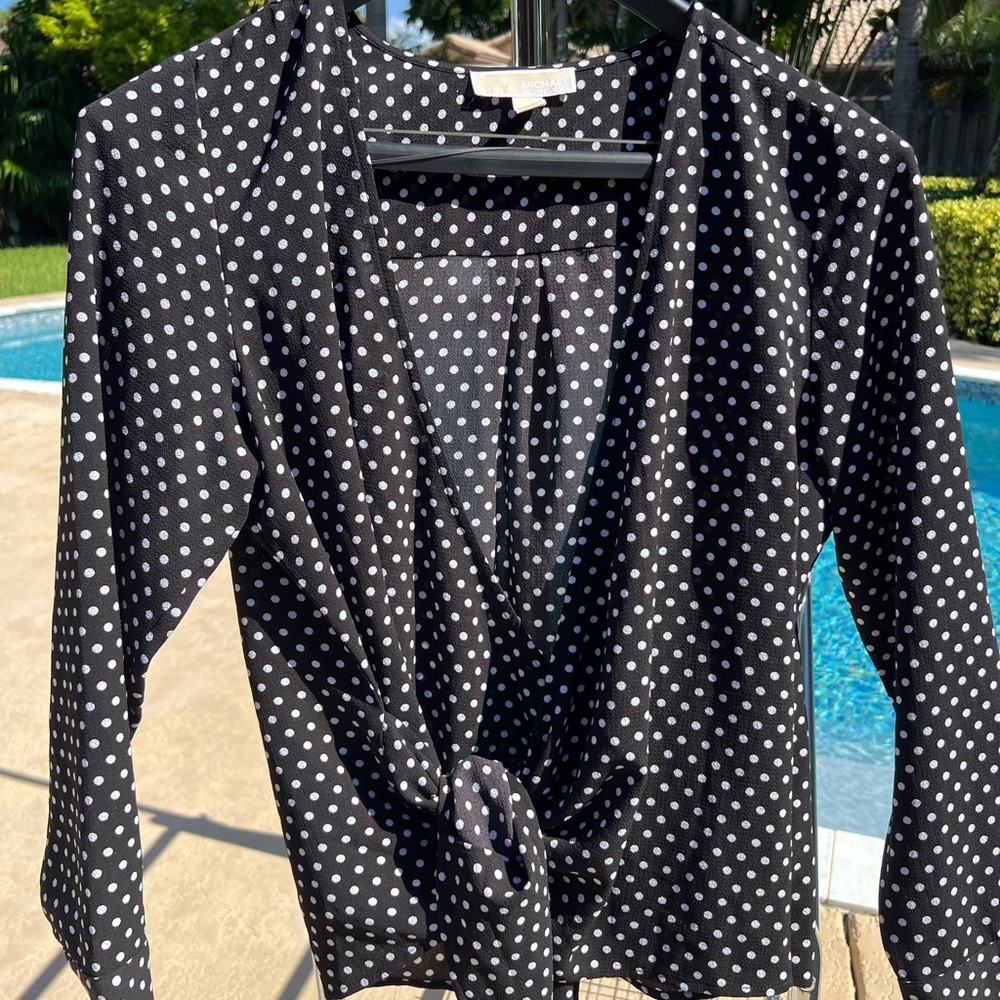 Michael Kors Black & White Polka Dot Tie-Front Blouse – Size L – Long Sleeve Top